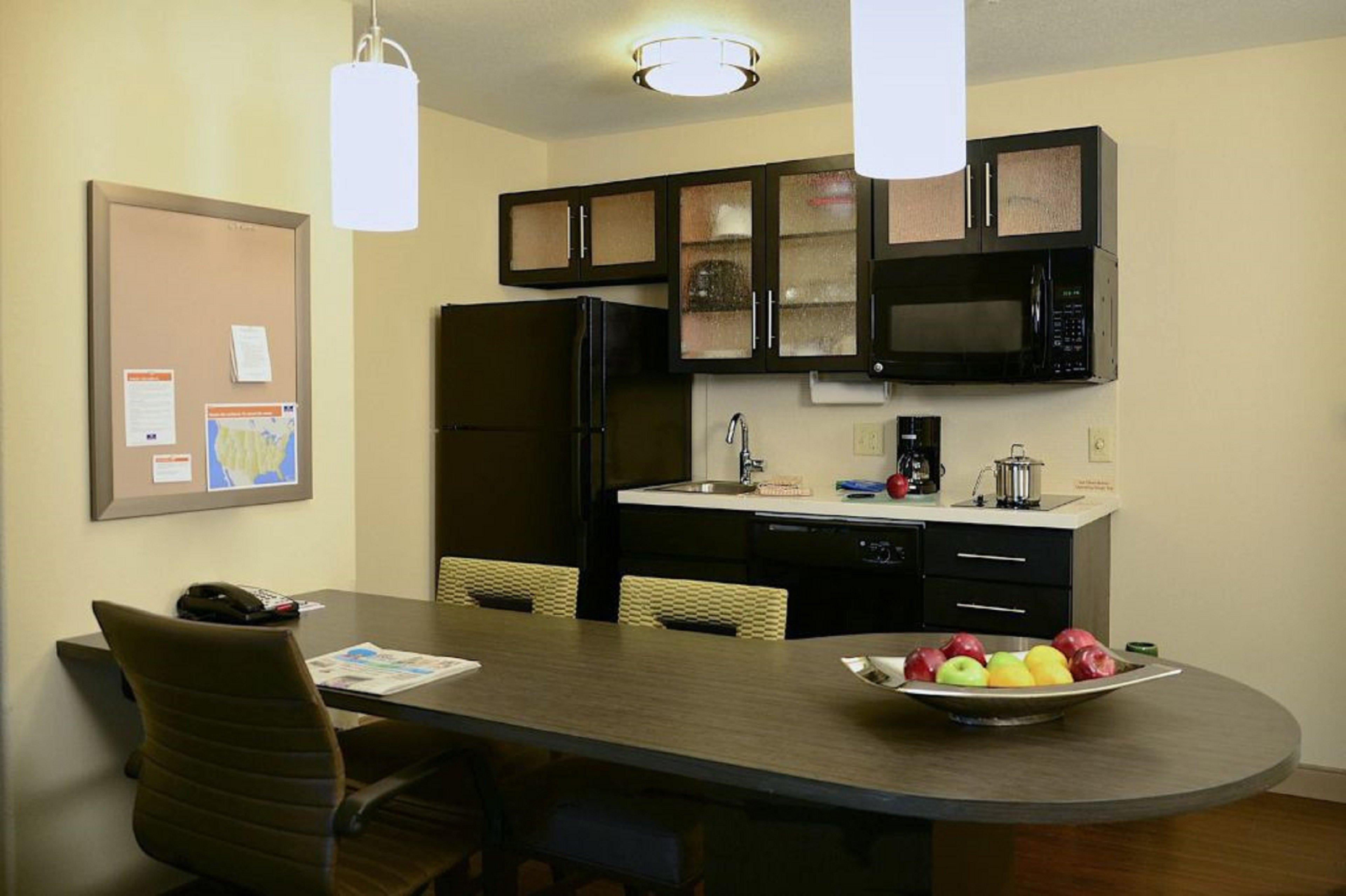 Candlewood Suites Denver Northeast - Brighton By Ihg Esterno foto