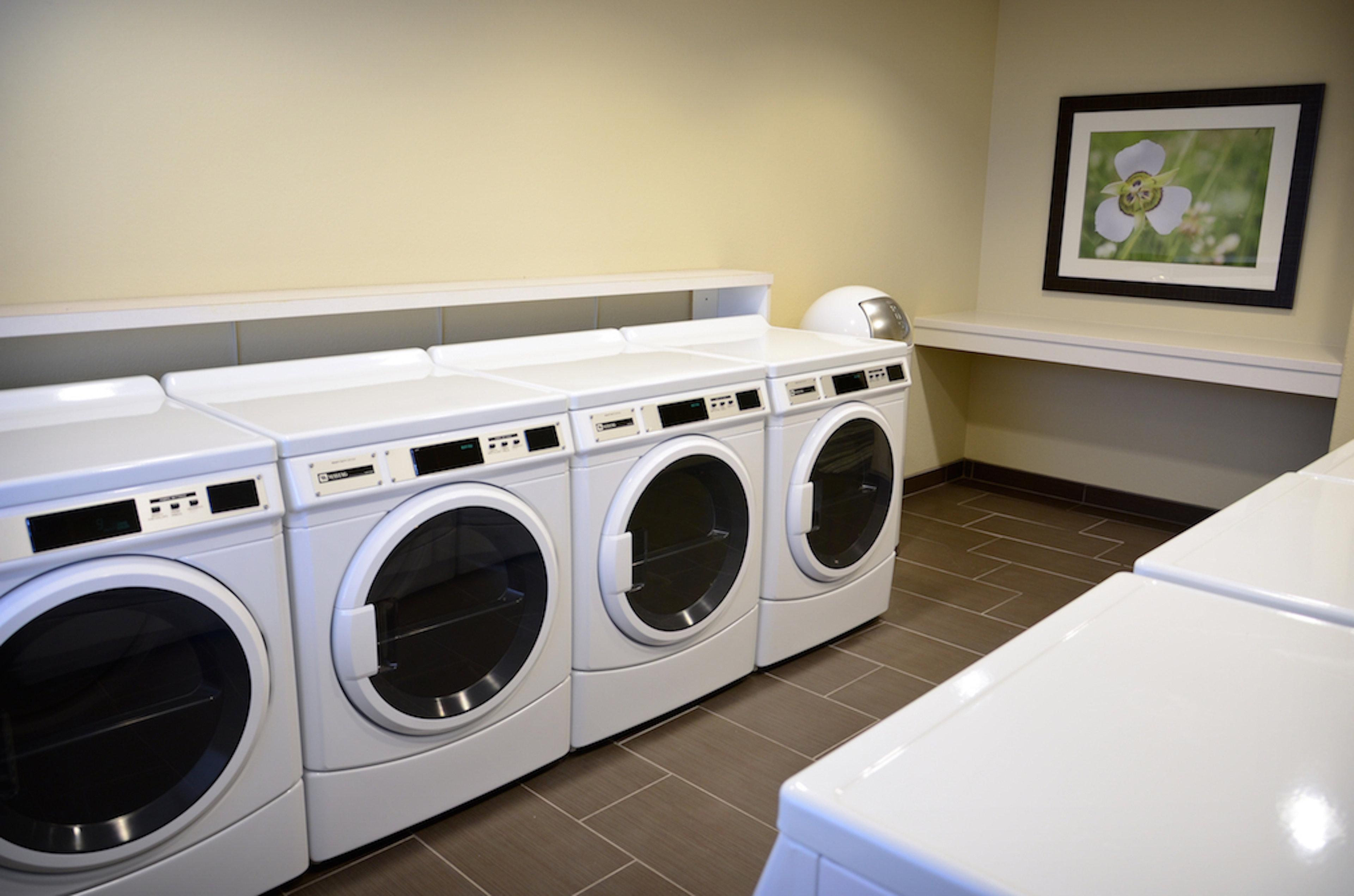 Candlewood Suites Denver Northeast - Brighton By Ihg Esterno foto