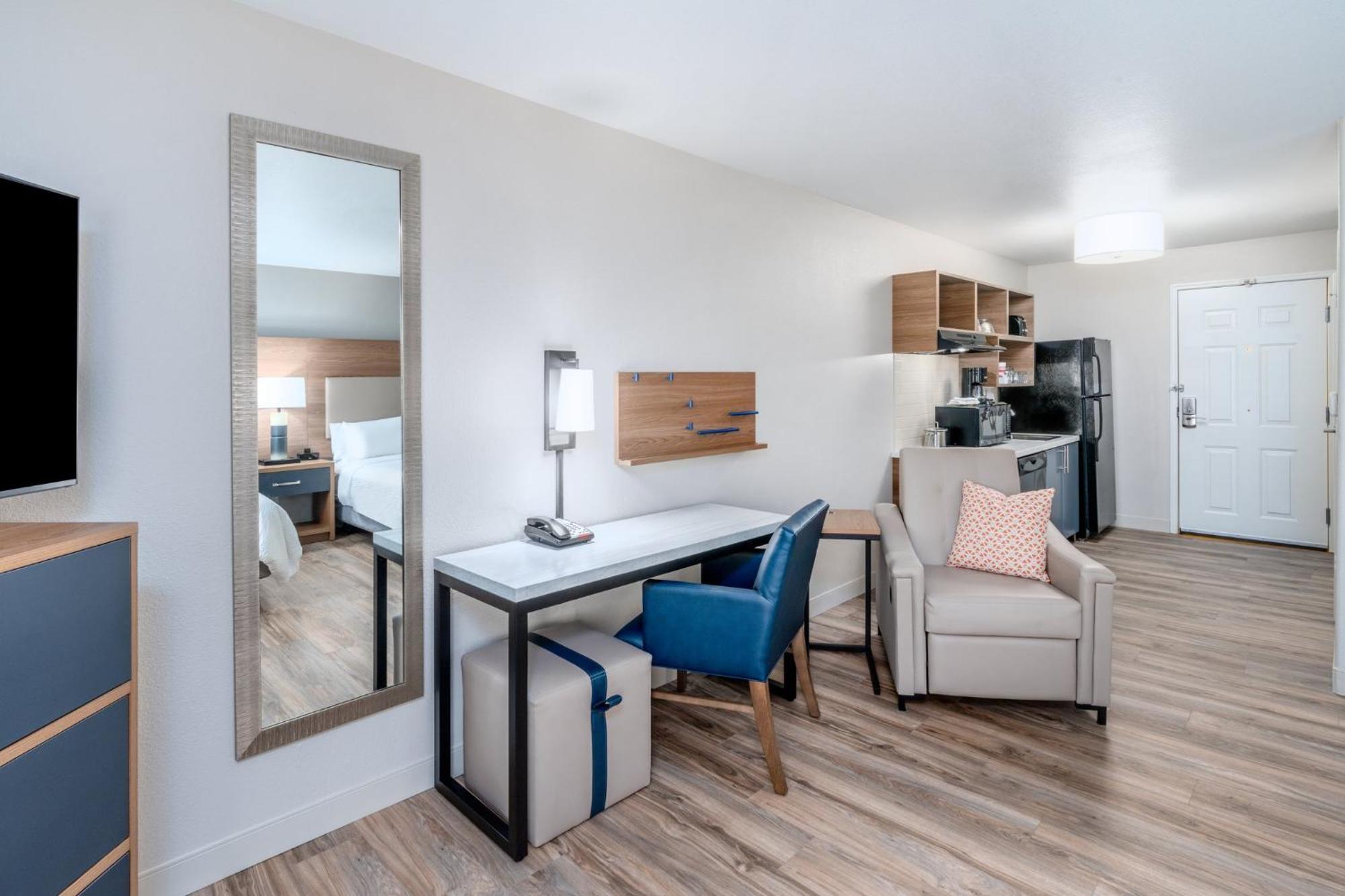 Candlewood Suites Denver Northeast - Brighton By Ihg Esterno foto